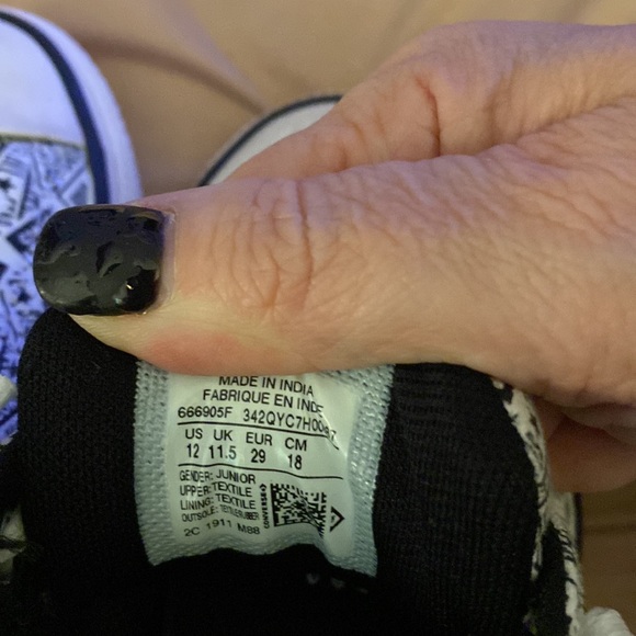 Little Boys converse - Picture 2 of 4